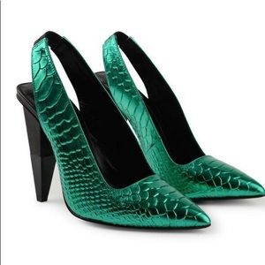 Emerald/Green Snake Skin Pumps